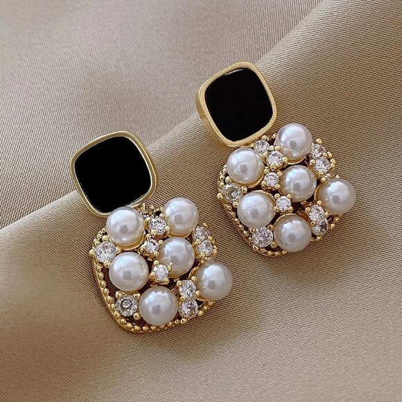 Square drop earring pearls & rhinestones chic classy elegant - Picture 1 of 2